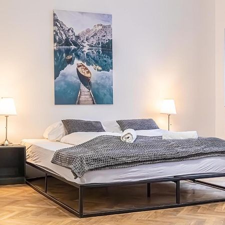 Spacious 2Br Apt -Near Wiener Stadthalle Burggassewiener Well Located Viena Exterior foto