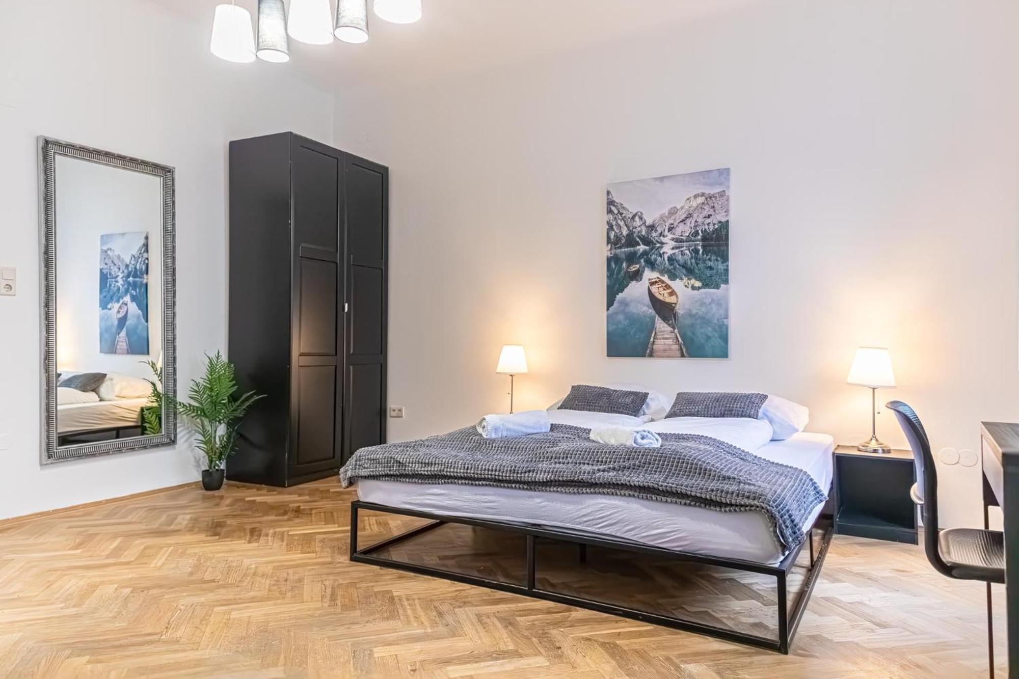 Spacious 2Br Apt -Near Wiener Stadthalle Burggassewiener Well Located Viena Exterior foto